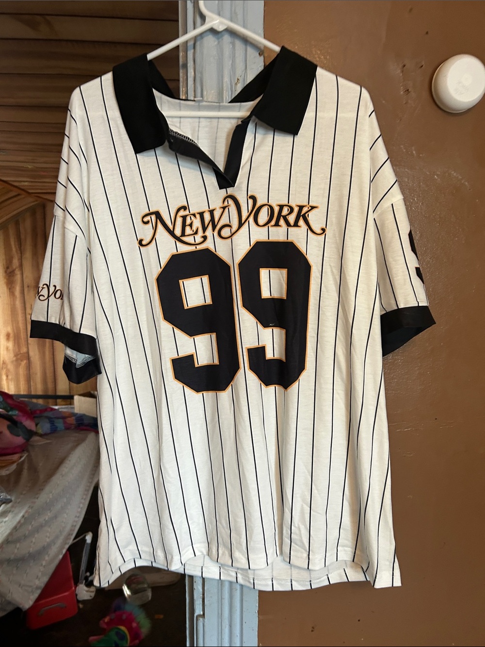 Source Unknown White & Black Pinstripe "New York 99" Men's Jersey